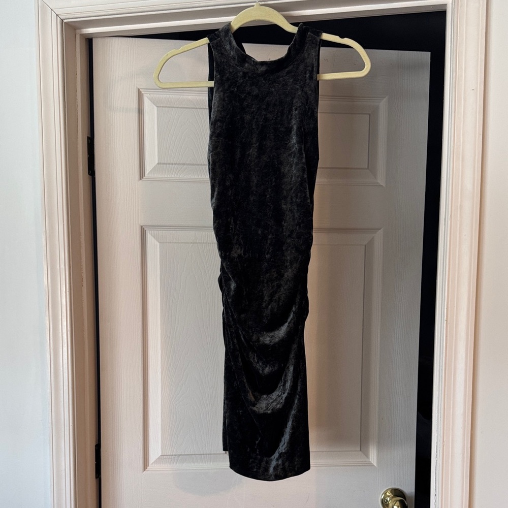Nicole Miller Black Velvet Midi Dress